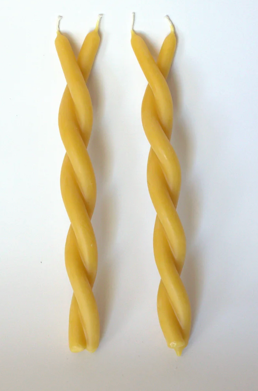 The Wild Cauldron Candle - Twisted Sisters Beeswax Candle